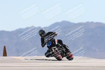 media/Oct-13-2025-Moto Forza (Mon) [[a66d839500]]/3-B Group/Session 4 (Turn 9)/